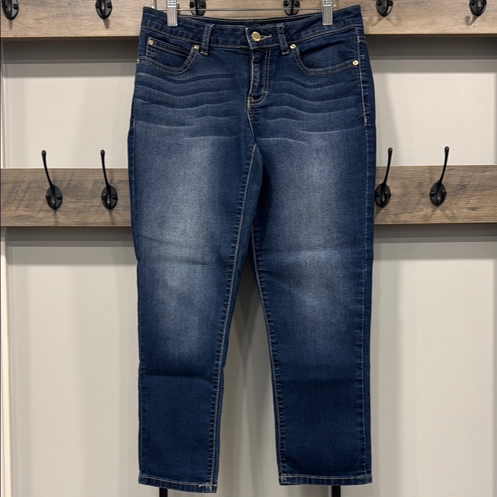 NWOT!! Classic Blue Women's Jeans